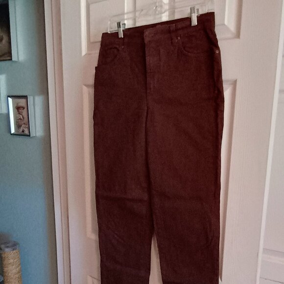 Gloria Vanderbilt Amanda Sz 10, Brown, Hi Rise Pants, NWOT, 5 Pockets, Denim - Picture 1 of 6